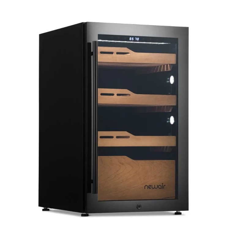 New Air 840 Count Electric Cigar Humidor - Black