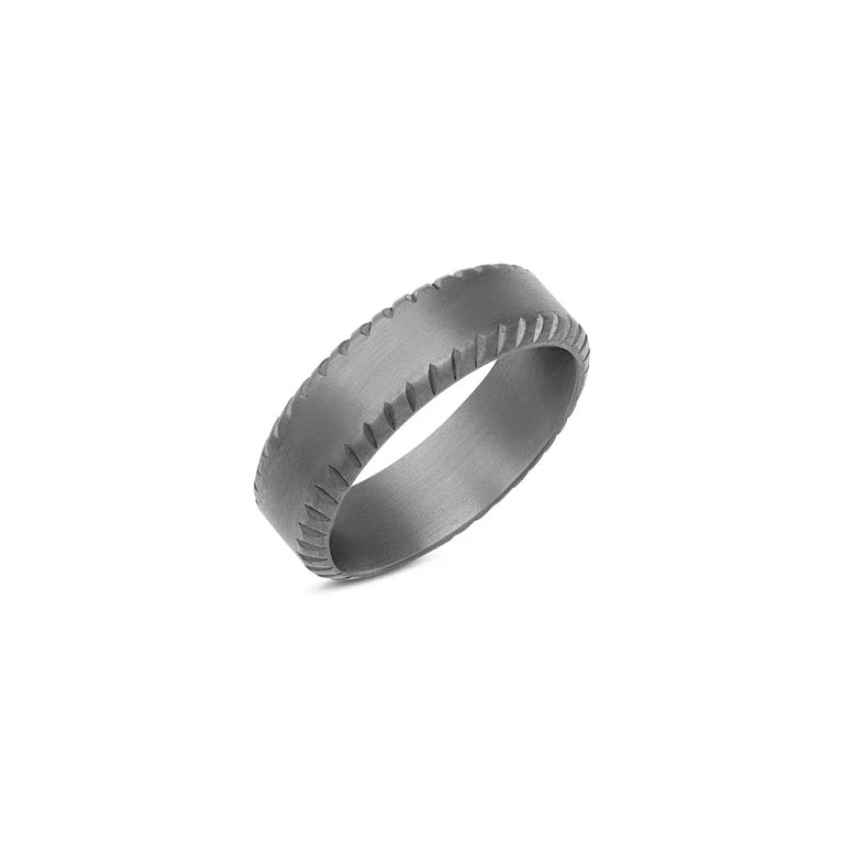 Men's Ring with a Bezel Coin Edge in Gray Tantalum