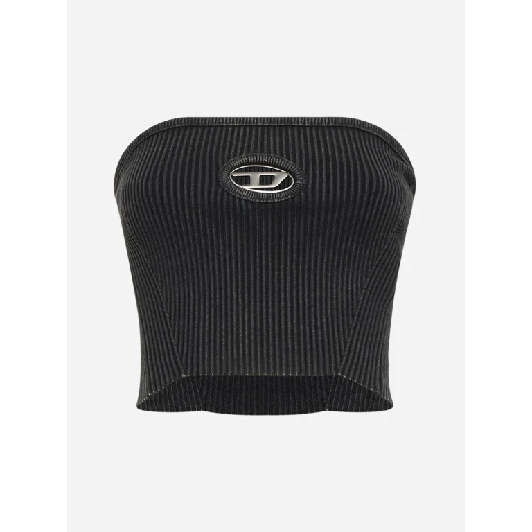 Schwarzes Top