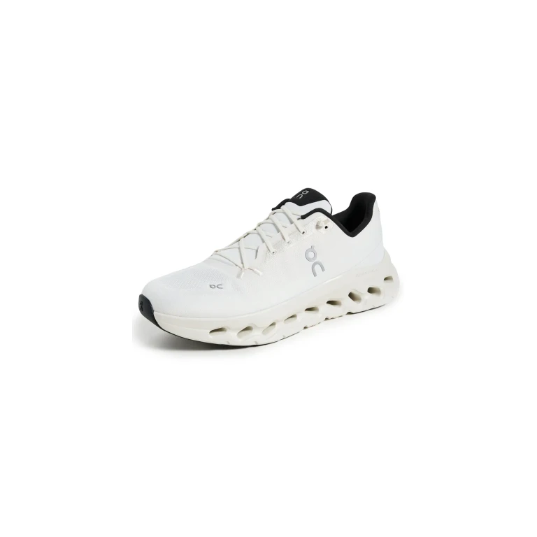 ON Cloudtilt Sneakers