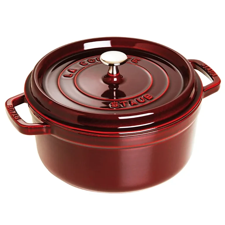 Staub Round Cocotte, 2.75 Quart