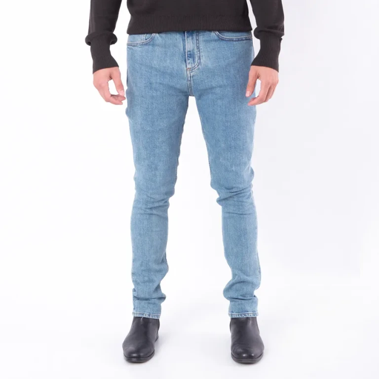 Burberry Harloe Straight Hem Mid Rise Jeans