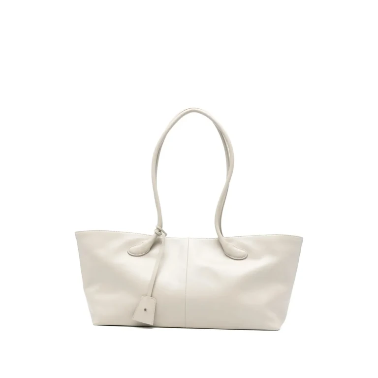 Low Classic Detachable-charm Shoulder Bag