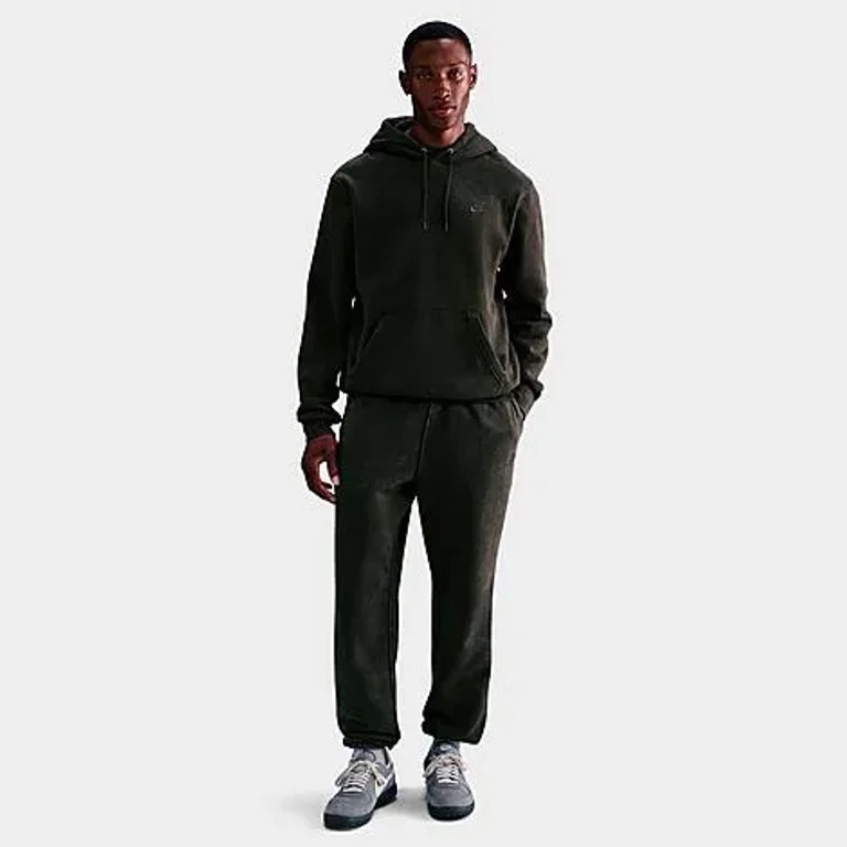 Nike Men's Sportswear Club Washed Cuffed Fleece Pants in Sequoia/Sequoia Size: XS