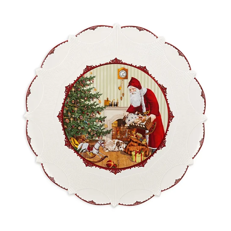 Villeroy & Boch Toy's Fantasy Santa Brings Gifts Large Pastry Plate