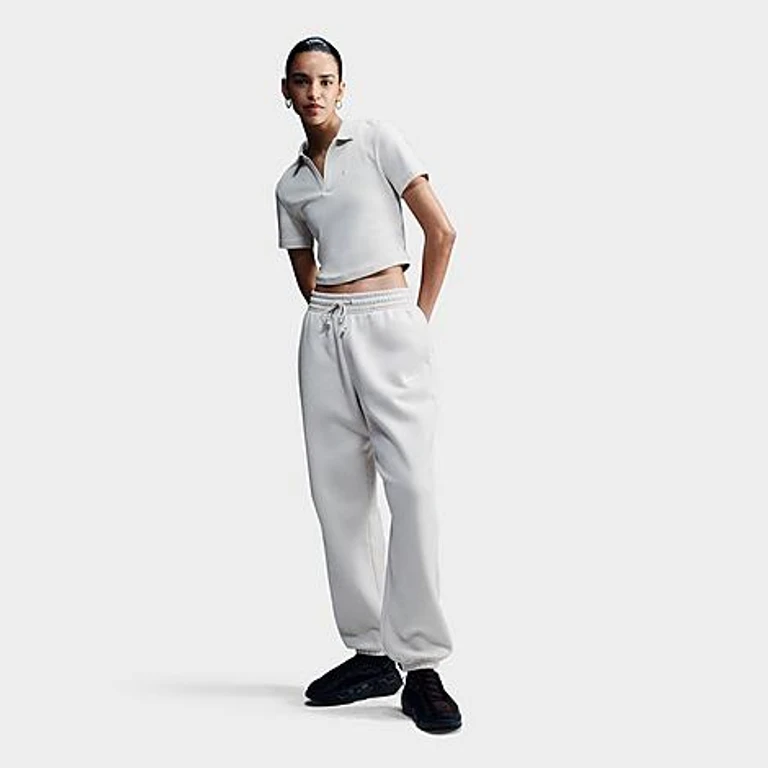 Nike Women's Sportswear Phoenix Fleece Oversized High-Waisted Jogger Pants in Light Orewood Brown/Sail Size: XS
