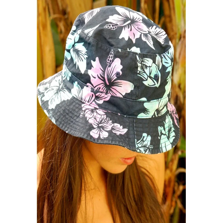 Luna Bucket Hat // Daydream Tie Dye