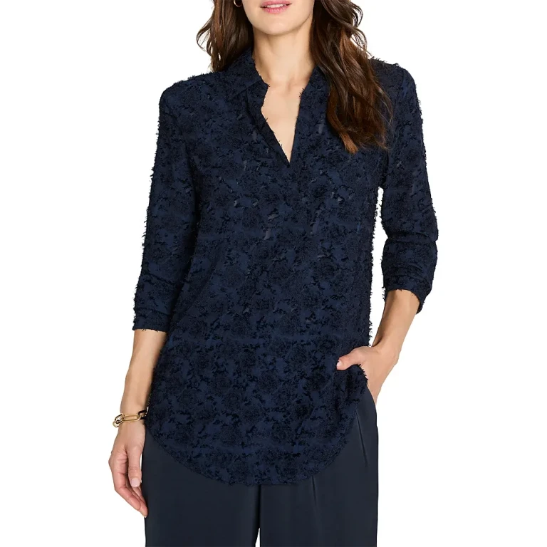 Nic+Zoe Any Occasion Clipped Jacquard Top
