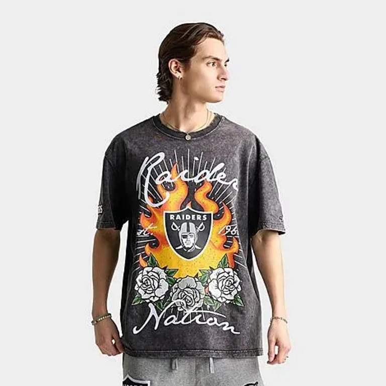 Pro Standard Men's Las Vegas Raiders NFL Fire And Roses Graphic T-Shirt in Washed Black Size: Small