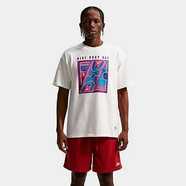 Nike Men's Sportswear Hoop Day Graphic T-Shirt in Sail Size: XS