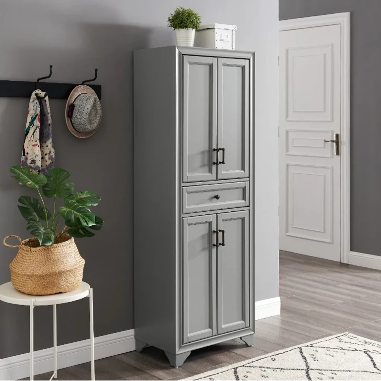 Despensa alta de almacenamiento Crosley Tara, estilo transicional, gris desgastado