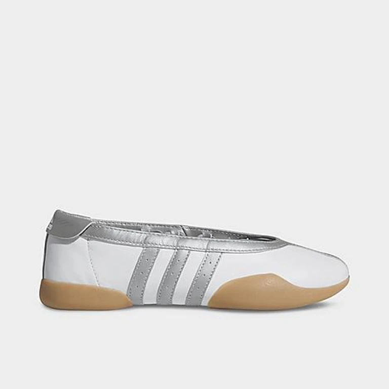 adidas Women's Originals Taekwondo Mei Casual Shoes in Cloud White/Better Scarlet/Gum Size: 5.0