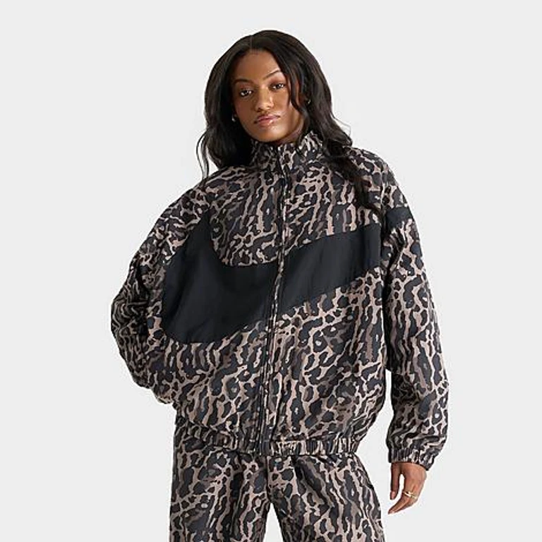 Nike Women's Sportswear Woven Printed Jacket in Black Size: XS