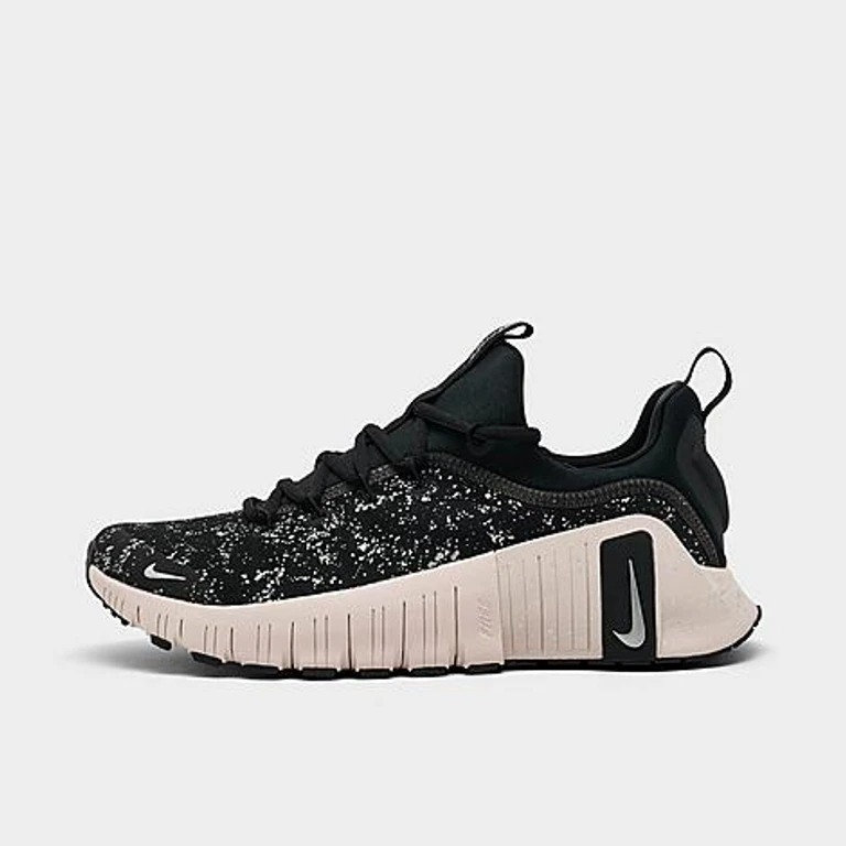 Nike Women's Free Metcon 6 Training Shoes in Black/White Size: 5.0