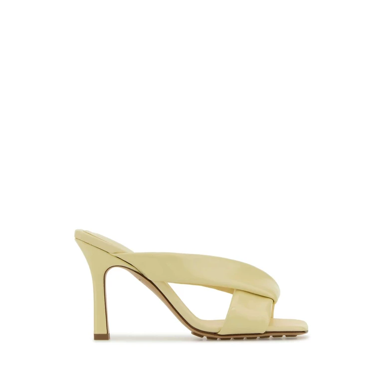 Bottega Veneta Pastel Yellow Leather Riva Mules Camomile Sandali - Women