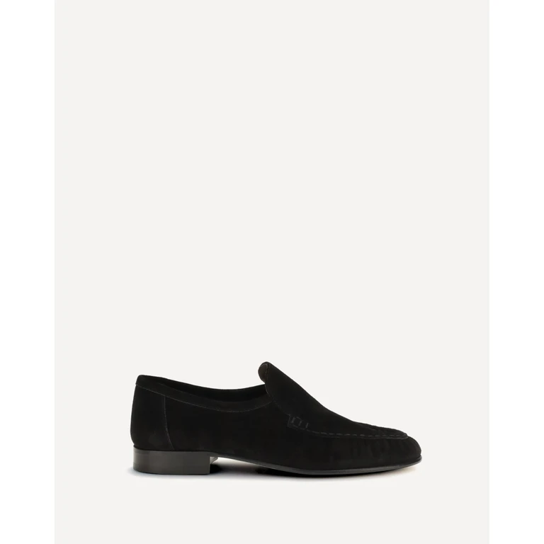 Two Loafers Female 37