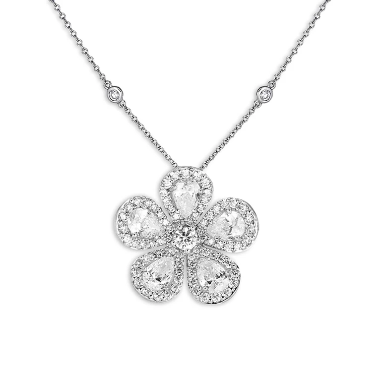 Piranesi 18K White Gold Large Classic Flower Necklace with Diamonds, 2.97 tcw
