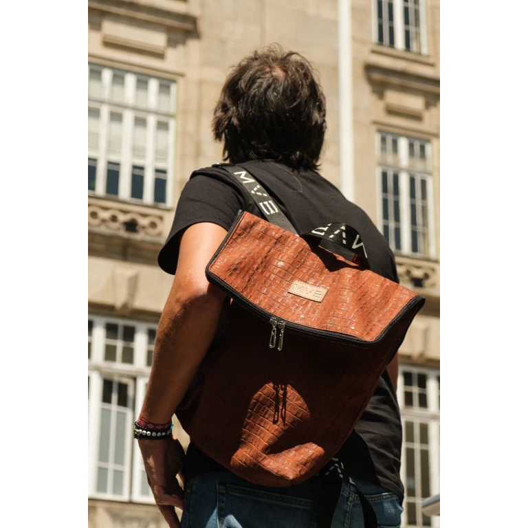 Laptop Vegan Backpack croco cork
