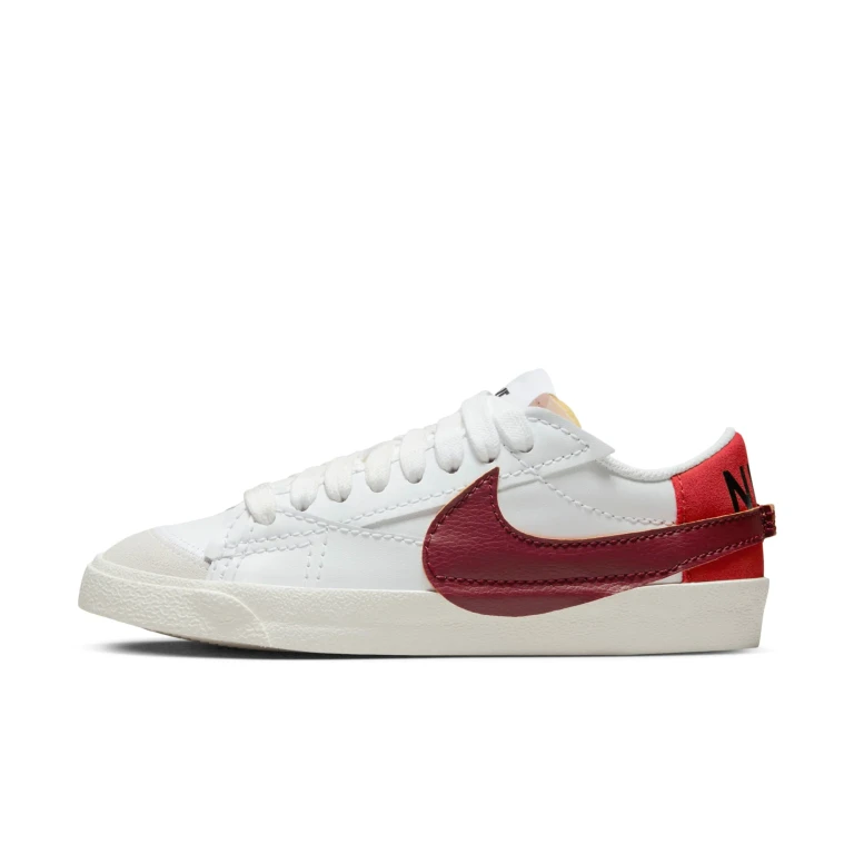 Women's Blazer Low 77 Jumbo 'Dark Beetroot Cinnabar'