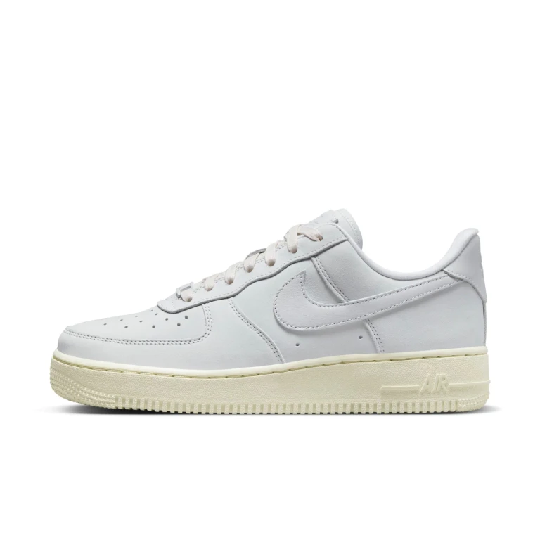 Women's Air Force 1 Premium Sneakers