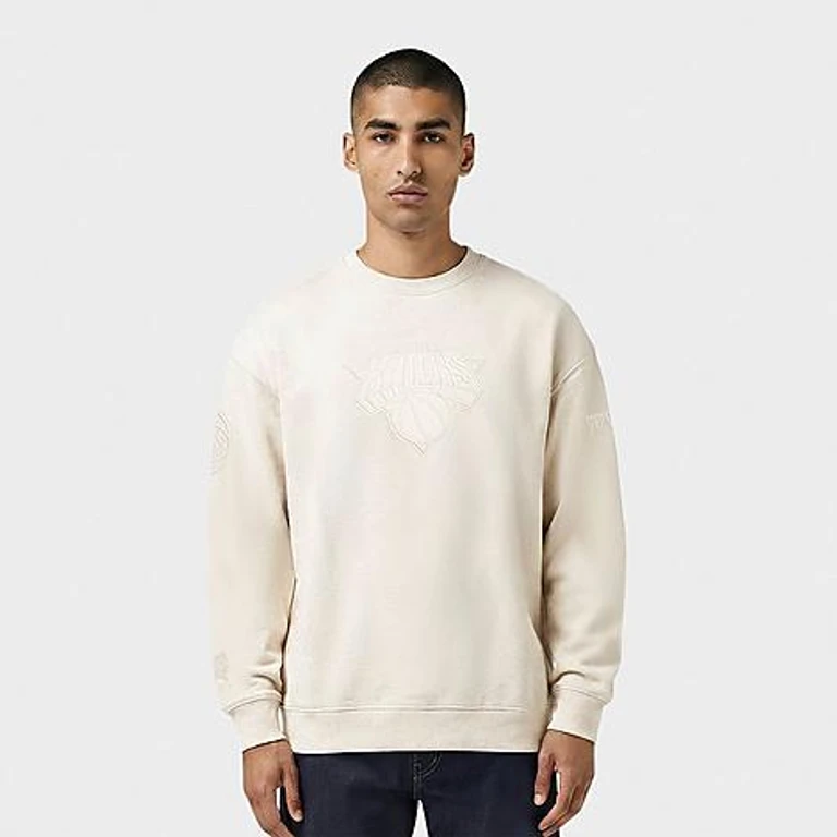 Pro Standard Men's New York Knicks NBA Neutral Crewneck Sweatshirt in Eggshell Size: Small