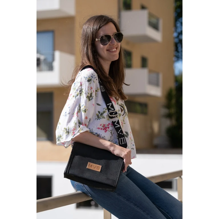 Night Vegan Crossbody Bag black cork