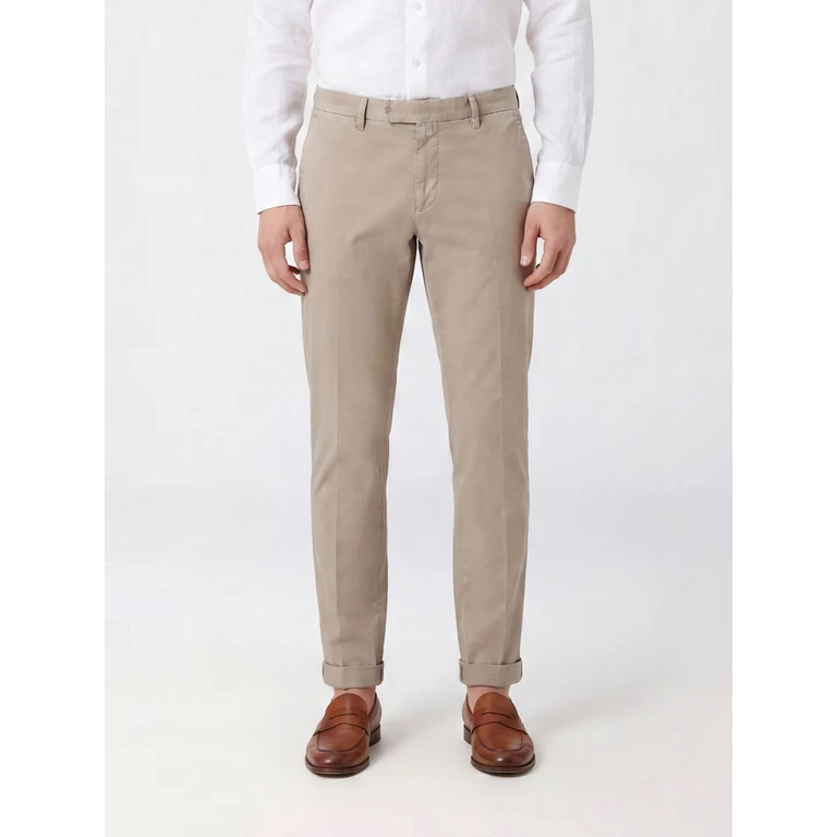 Slim Fit Chino Trousers in a Cotton and Tencel Blend with Slant Pockets (BG0330054500553)
