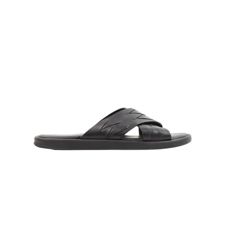 Bottega Veneta Leather Flip Flops