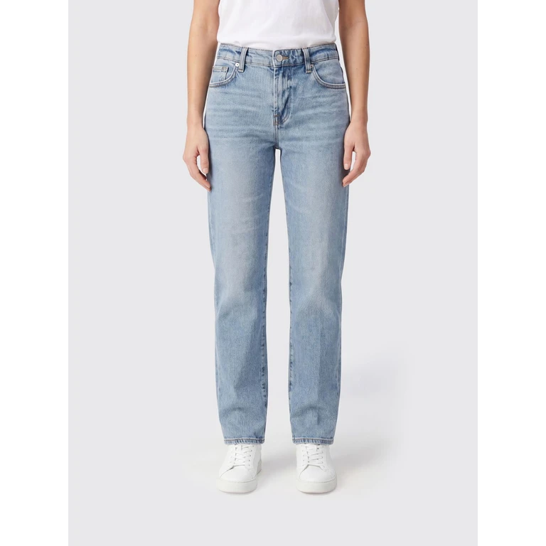 Mid-Rise Straight Jeans in Cotton Denim (7UC90C10U7OD1)