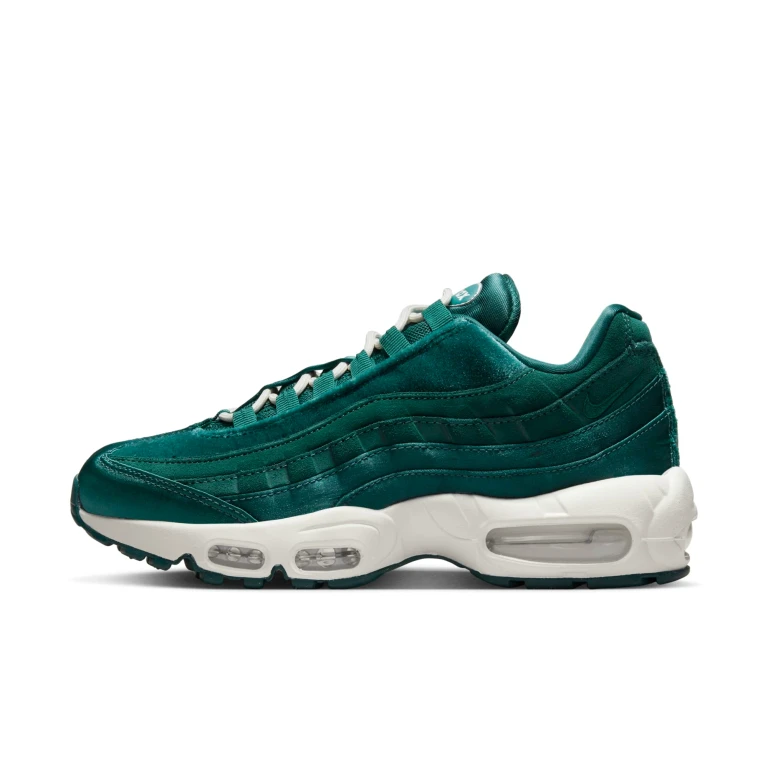 Women's Air Max 95 'Green Velvet' Sneakers