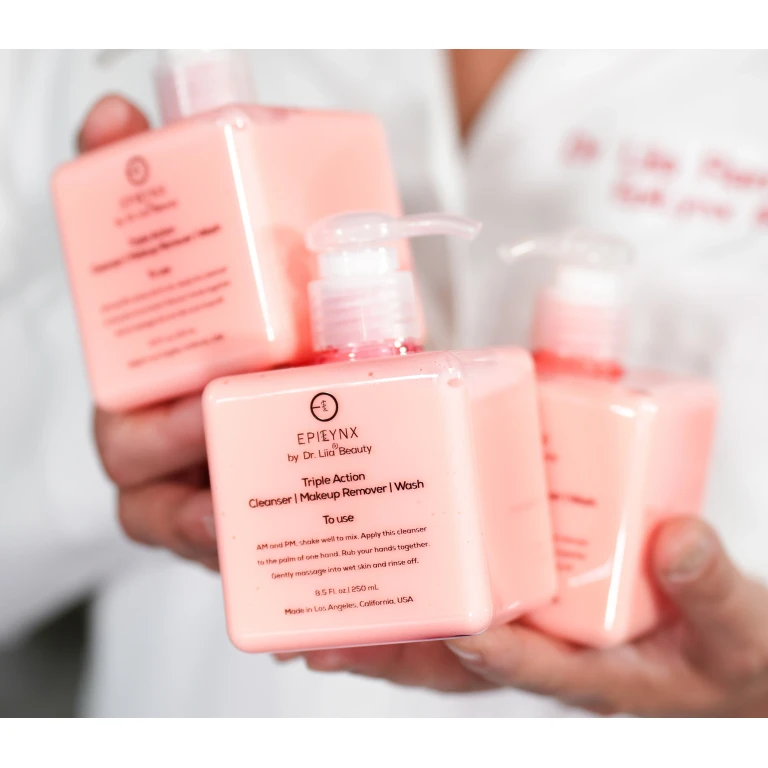 Gentle Hydrating Facial Cleanser - Aloe, Cucumber & Antioxidants (Nut-Free, Gluten-Free, Vegan)