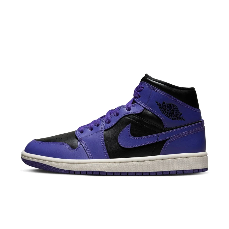 Women's Retro 1 Mid Sneakers