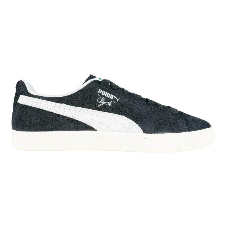 Clyde Hairy Suede Men Sneakers Puma Black/Ivory