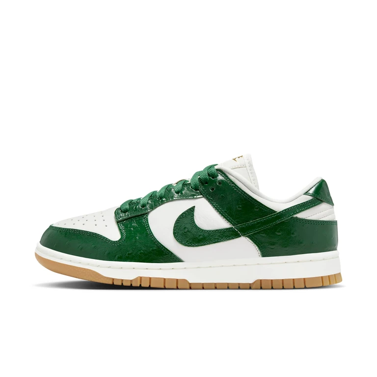 Women's Dunk Low Lx Sneakers
