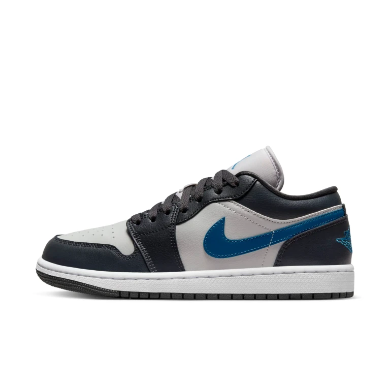 Women's Retro 1 Low Sneakers