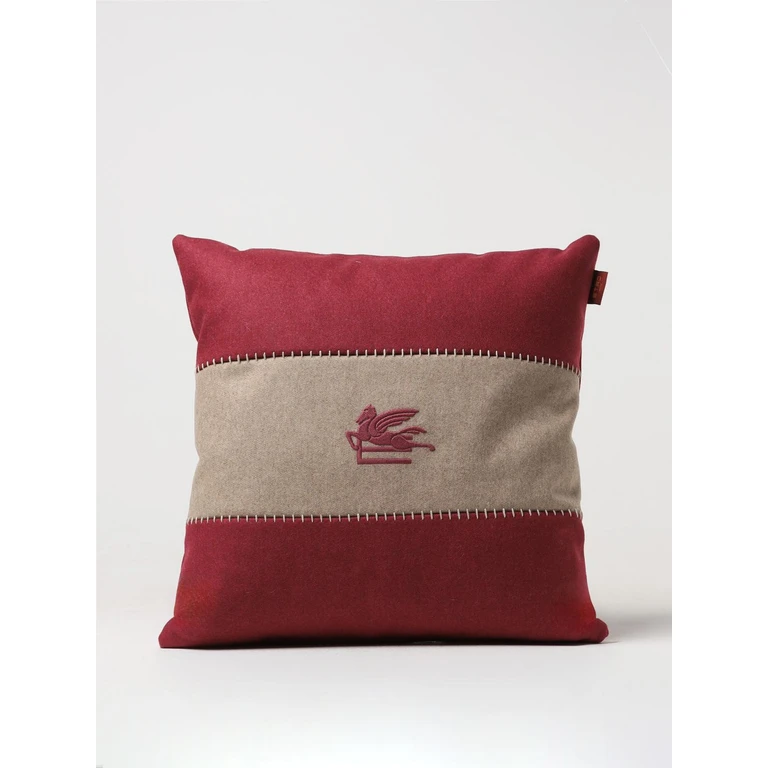 Cushions Lifestyle color Fuchsia (UKAA0004AR276R0718)