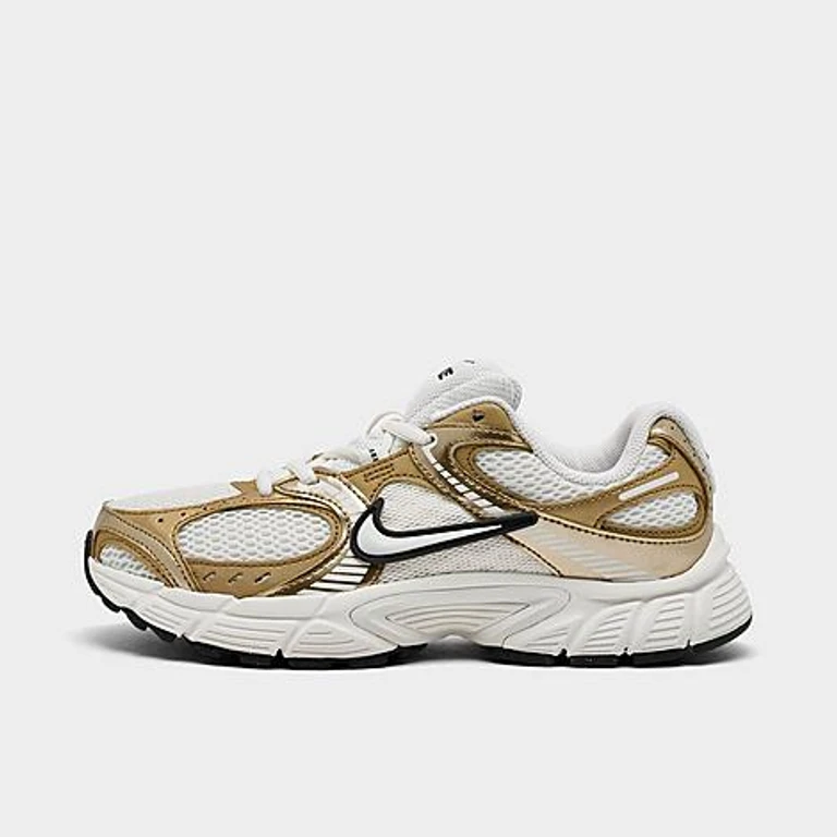 Women's V5 RNR Casual Shoes in Sail/Metallic Gold/Anthracite Size: 5.0