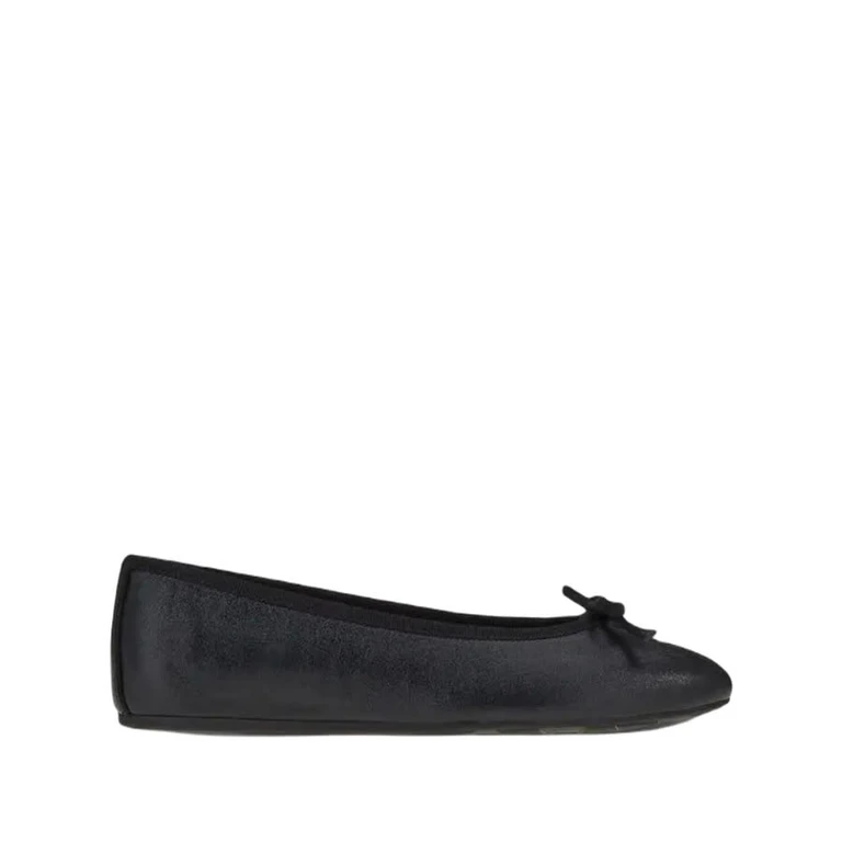Ferragamo Flat Leather Ballerina Shoes
