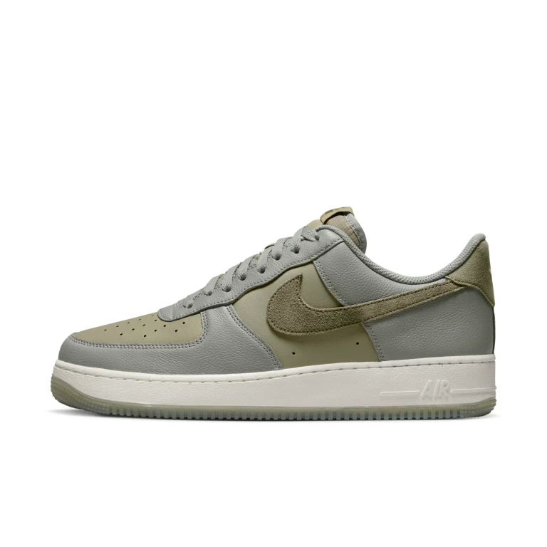 Men's Air Force 1 '07 Lv8 Sneakers