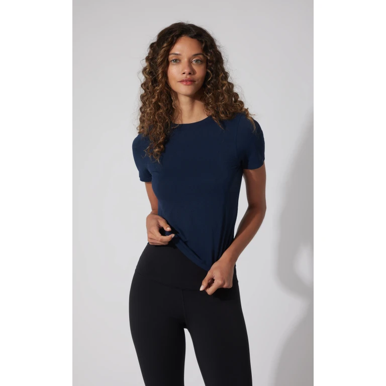 Seamless Crew Neck Patterned Short Sleeve Top