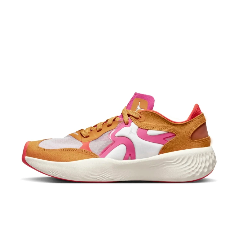 Men's Retro 3 Delta Low 'Chutney' Sneakers