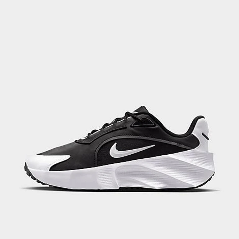 Nike Women's Aura Edge Casual Shoes in Black/White Size: 5.0