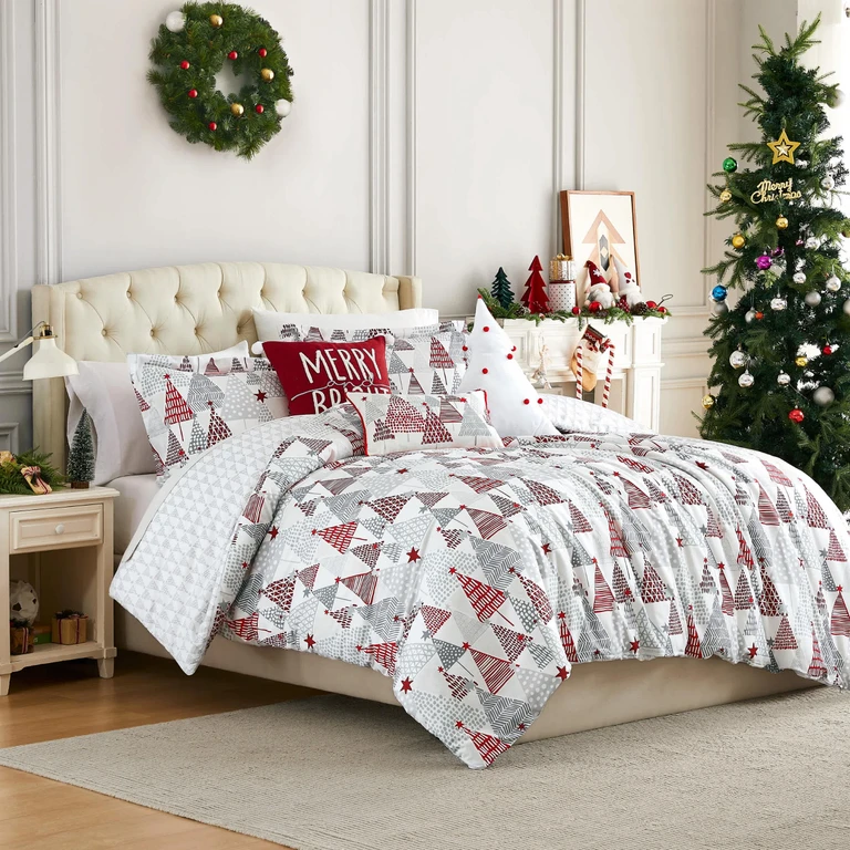 Merry and Bright Oversized 6-Piece Comforter Set