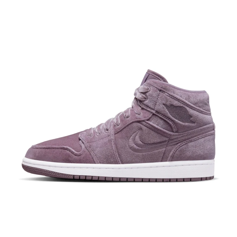 Women's Retro 1 Mid Se 'Purple Velvet' Sneakers