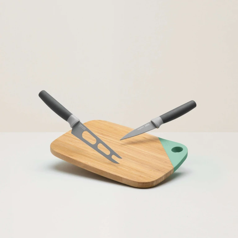 Leo 3Pc Knife and Cutting Board Set