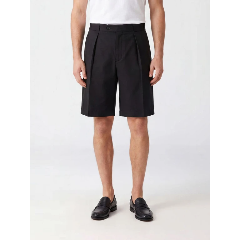 Tailored Knee-Length Bermuda Shorts in a Wool Blend with Slash Pockets (COLVILLES30008200010)