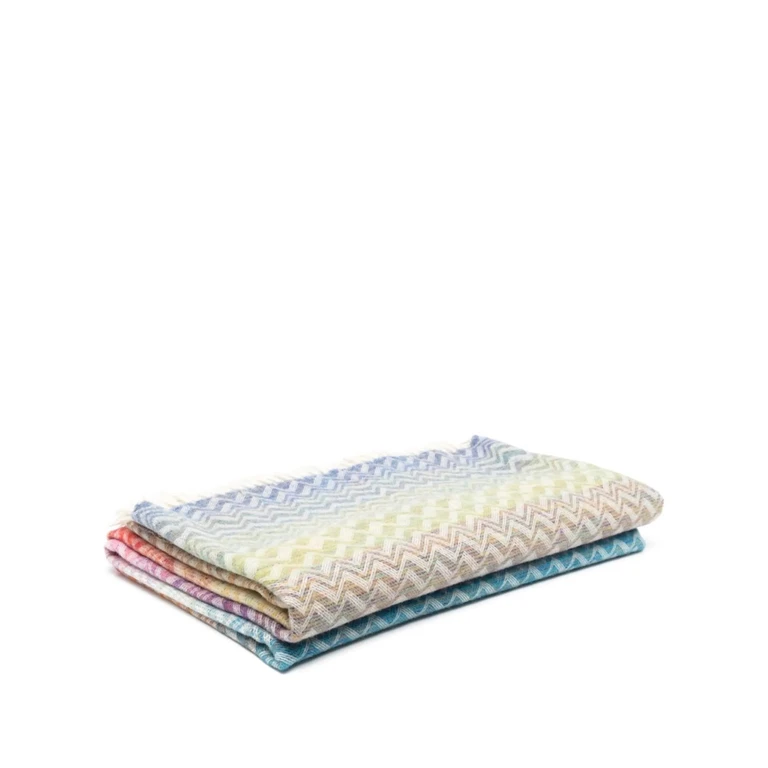Zigzag-pattern Fringed Throw
