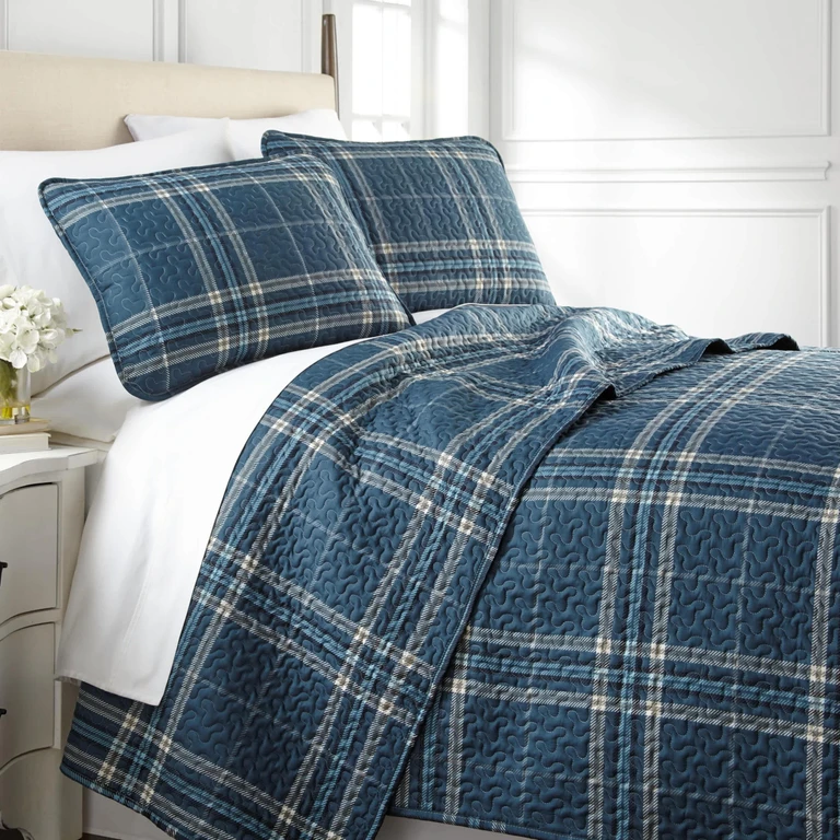 Vilano Plaid Quilt Set