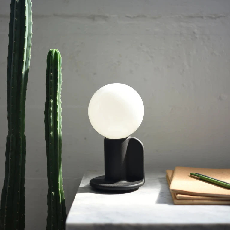 Q Lamp