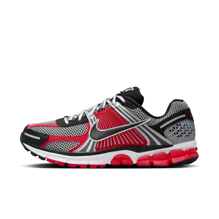 Men's Zoom Vomero 5 'Metallic Silver University Red' Sneakers